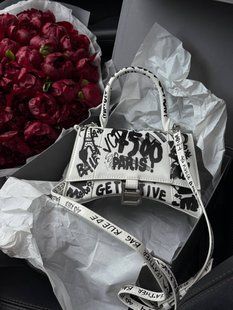 Balenciaga Hourglass Handbag Small in Crocodile Embossed Calfsk White/Black pr1061 фото