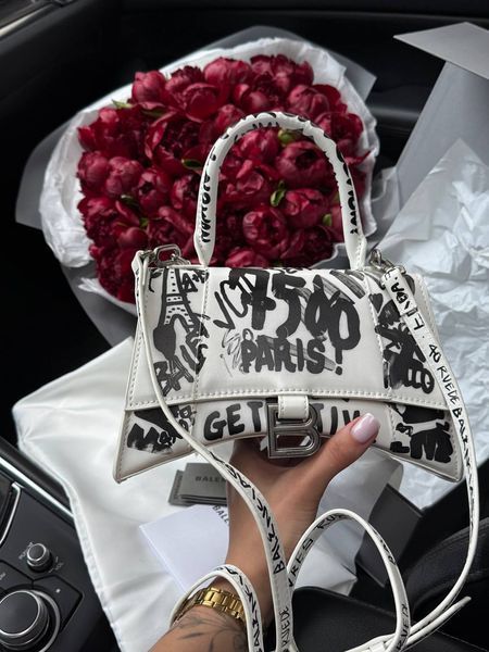 Balenciaga Hourglass Handbag Small in Crocodile Embossed Calfsk White/Black pr1061 фото