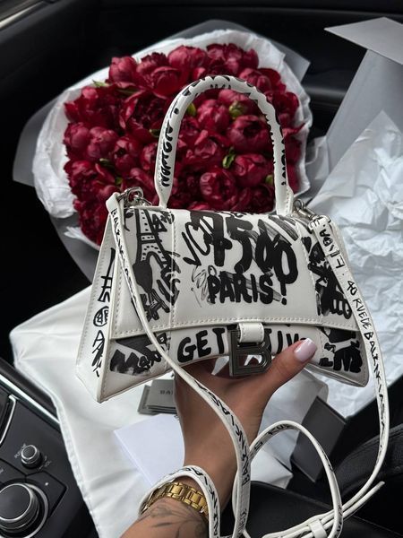 Balenciaga Hourglass Handbag Small in Crocodile Embossed Calfsk White/Black pr1061 фото