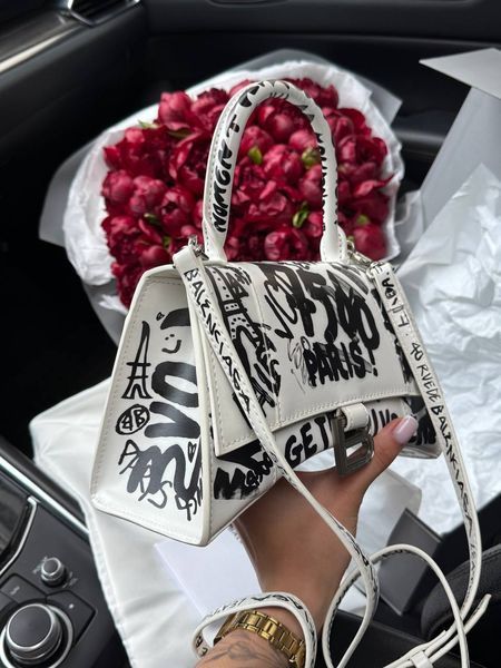 Balenciaga Hourglass Handbag Small in Crocodile Embossed Calfsk White/Black pr1061 фото