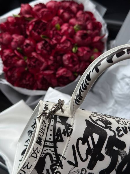 Balenciaga Hourglass Handbag Small in Crocodile Embossed Calfsk White/Black pr1061 фото