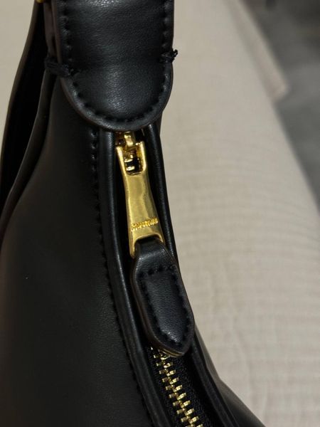 Miu Miu Leather Hobo Bag Black [Ориг Коробка] miu2054 фото