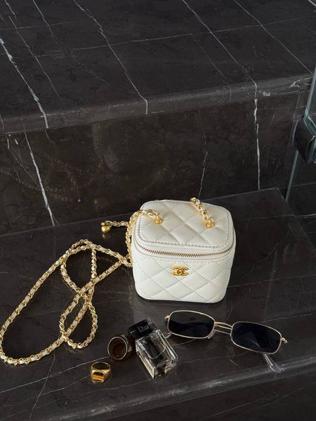Chanel Classic White Lambskin Pearl Crush Mini Vanity Case [оригінальна коробка] pr0027 фото