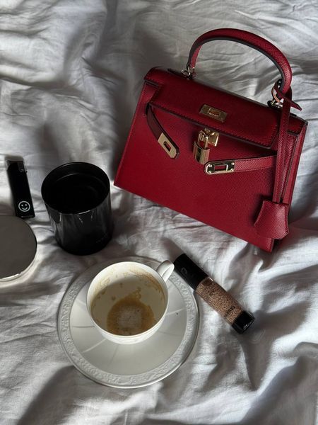 Herm&egrave;s Kelly RED H8099 фото