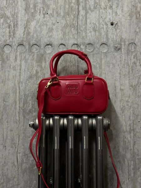 Miu MiuArcadie Leather Bag Red[Ориг Коробка] miu2059 фото
