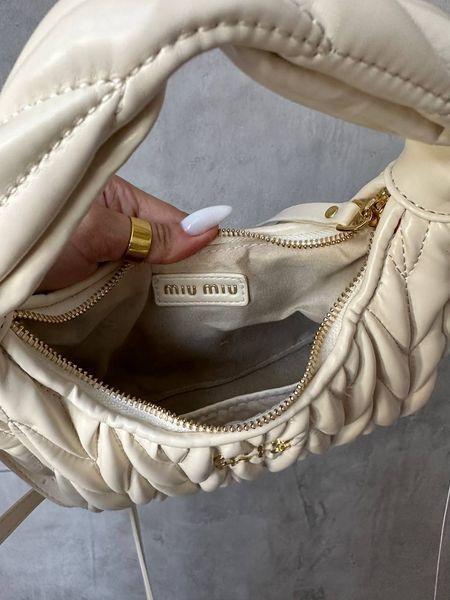 Miu Miu Wander Matelass&eacute; Nappa Leather Mini Hobo BagWhite [оригінальна брендована коробка] miu2441 фото