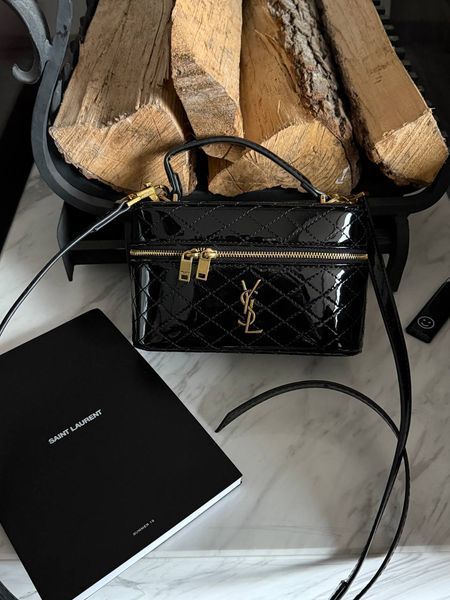 Saint Laurent Gaby Vanity Lacquered Leather Shoulder Bag Black Оригінальна коробка pr7012 фото