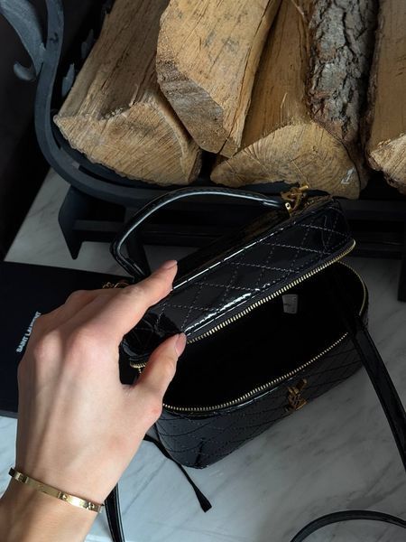 Saint Laurent Gaby Vanity Lacquered Leather Shoulder Bag Black Оригінальна коробка pr7012 фото