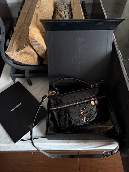 Saint Laurent Gaby Vanity Lacquered Leather Shoulder Bag Black Оригінальна коробка pr7012 фото