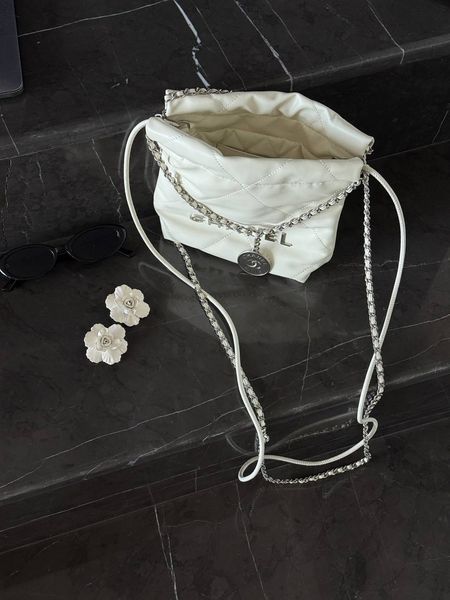 Chanel Milk Quilted Calfskin Mini 20 Bag Silver Hardware Магнітна Коробка pr2980 фото