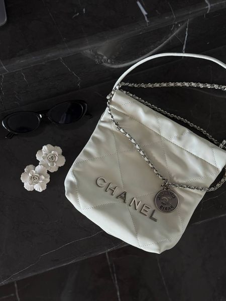 Chanel Milk Quilted Calfskin Mini 20 Bag Silver Hardware Магнітна Коробка pr2980 фото