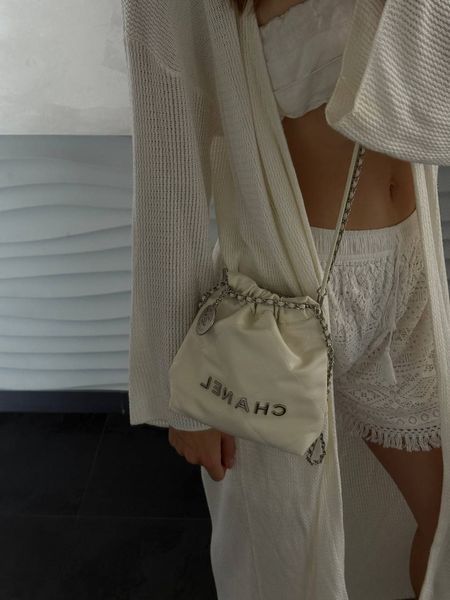 Chanel Milk Quilted Calfskin Mini 20 Bag Silver Hardware Магнітна Коробка pr2980 фото
