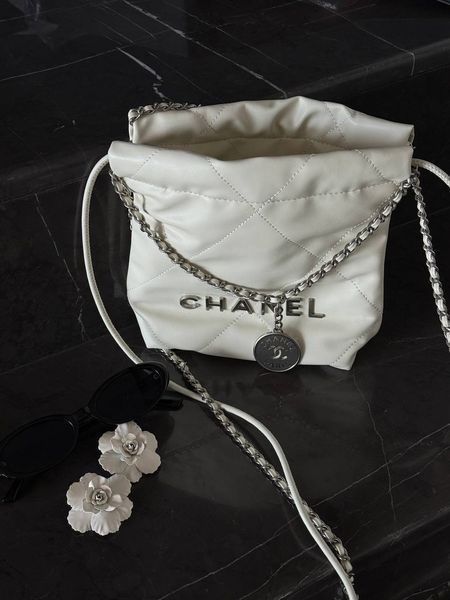 Chanel Milk Quilted Calfskin Mini 20 Bag Silver Hardware Магнітна Коробка pr2980 фото