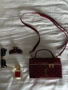 Yves Saint Laurent Solferino Red/Gold Оригінальна коробка pr02333 фото