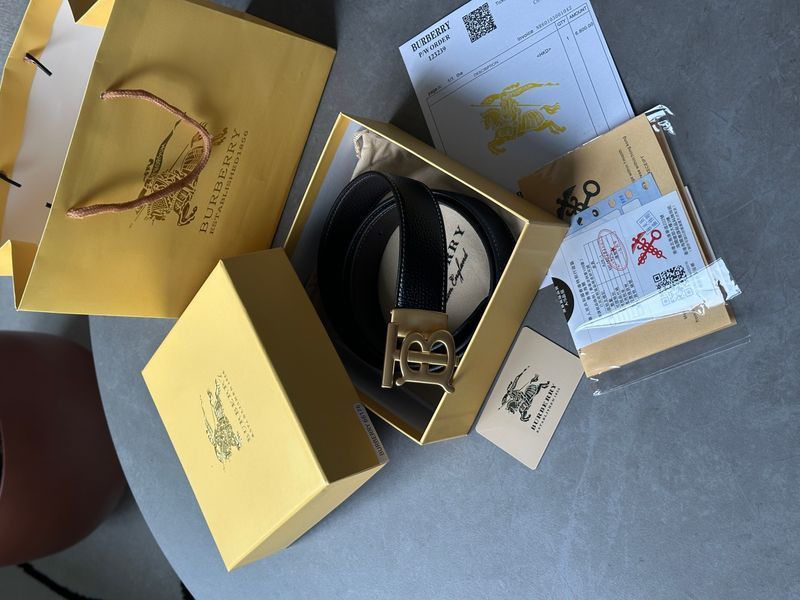 Burberry Leather TB Belt Black/Tan/Gold 661761 фото
