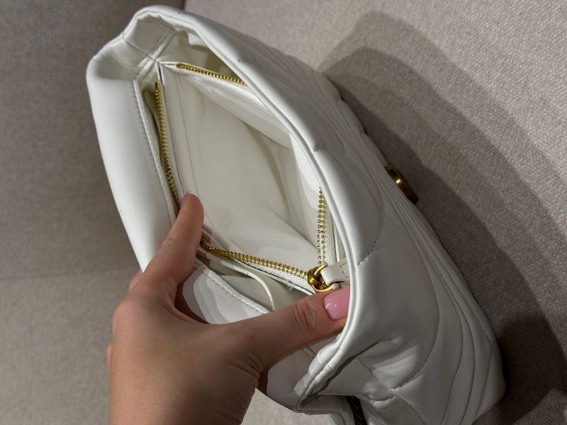 Pinko Big Love Bag Puff Butterfly Quilt White/Gold  991077 фото