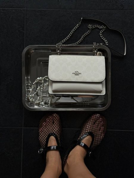Coach Mini Klare Crossbody in Signature Canvas White/Silver [коробка крафт] pr6637 фото