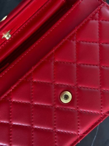 Chanel Classic Wallet on Chain Quilted Caviar Red/Gold Коробка магніт pr22827 фото