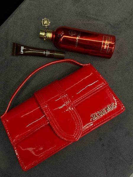 Jacquemus Le Bambino Small Handbag With Adjustable Crossbody red pr1058 фото