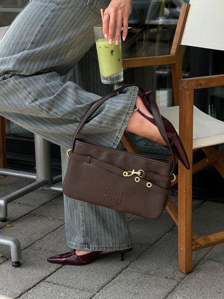 Miu Miu Aventure Bag Chocolate [пильник, звичайна коробка] miu2200 фото