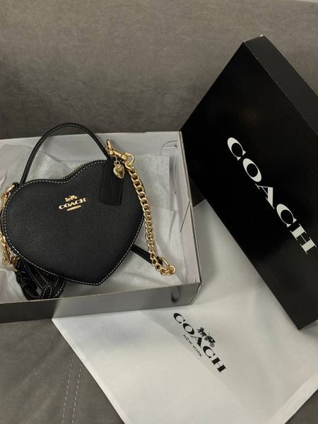 Coach Valentine's Black Crossgrain Leather Heart Crossbody Bag pr00121 фото