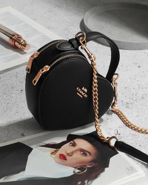 Coach Valentine's Black Crossgrain Leather Heart Crossbody Bag pr00121 фото