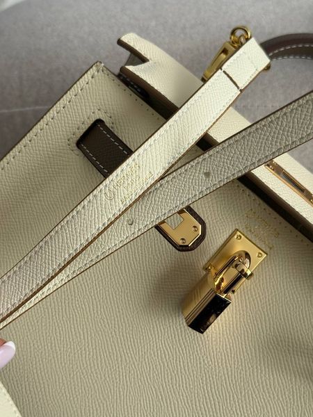 Herm&egrave;s Kelly Магнітна коробка H8219 фото