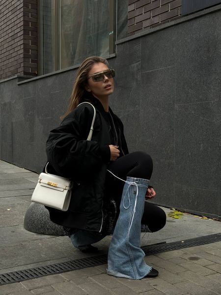 Saint Laurent Manhattan Medium Leather Shoulder Bag Milk pr5121 фото