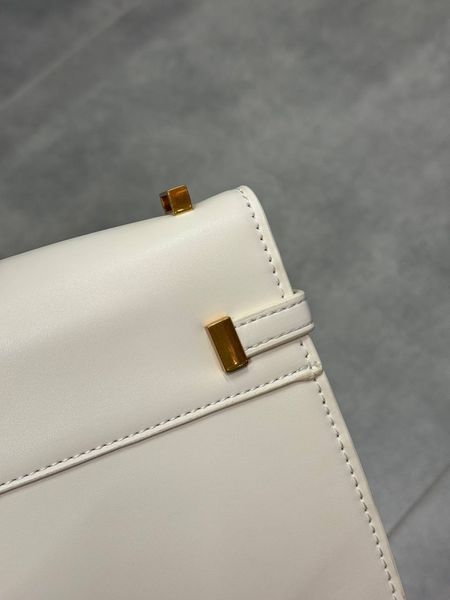 Saint Laurent Manhattan Medium Leather Shoulder Bag Milk pr5121 фото