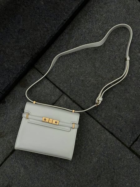 Saint Laurent Manhattan Medium Leather Shoulder Bag Milk pr5121 фото