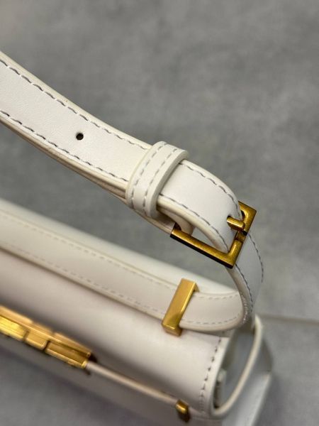 Saint Laurent Manhattan Medium Leather Shoulder Bag Milk pr5121 фото