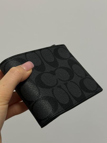 Подарунковий набір Coach 3-в-1 з фірмової канви Signature у чорному дизайні з логотипом. 88176 фото