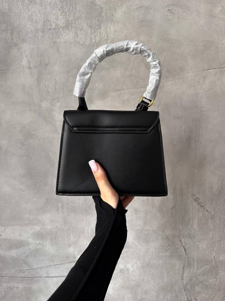 Jacquemus Le Chiquito Moyen Boucle Black pr1015 фото