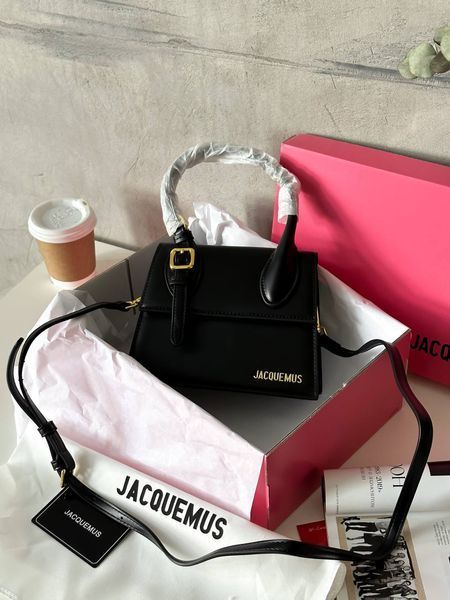 Jacquemus Le Chiquito Moyen Boucle Black pr1015 фото