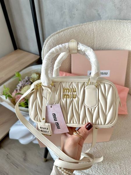 Miu Miu Arcadie Matelass&eacute; Biege [ориг коробка] miu3504 фото
