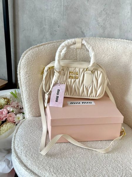 Miu Miu Arcadie Matelass&eacute; Biege [ориг коробка] miu3504 фото