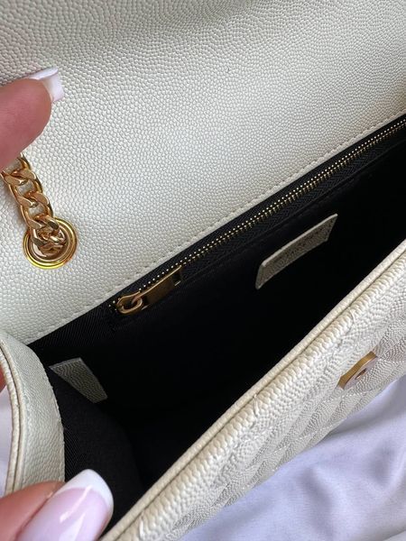 Saint Laurent Leather Envelope Chain Bag Milk pr5109 фото