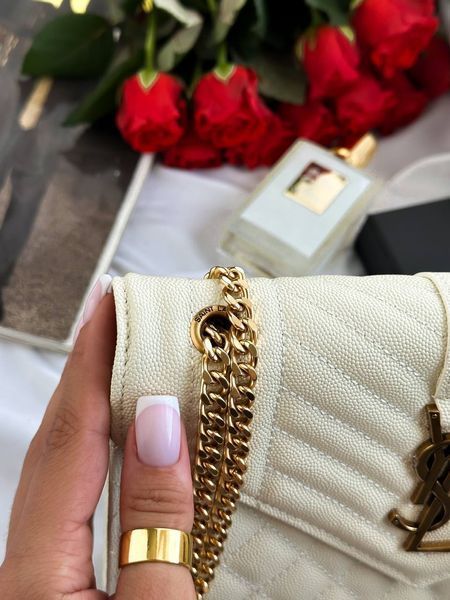 Saint Laurent Leather Envelope Chain Bag Milk pr5109 фото