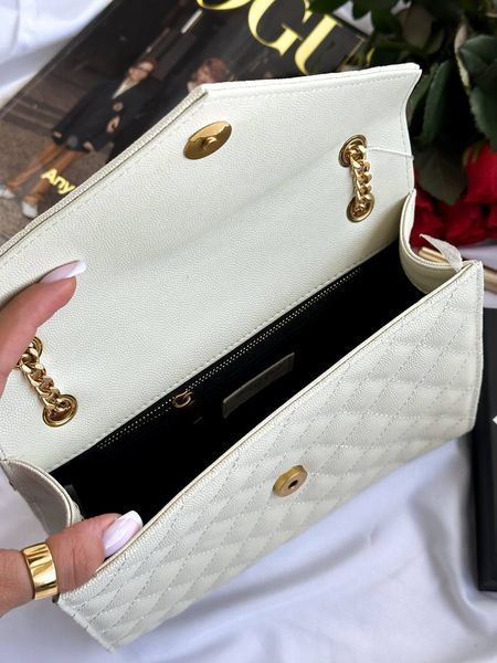 Saint Laurent Leather Envelope Chain Bag Milk pr5109 фото