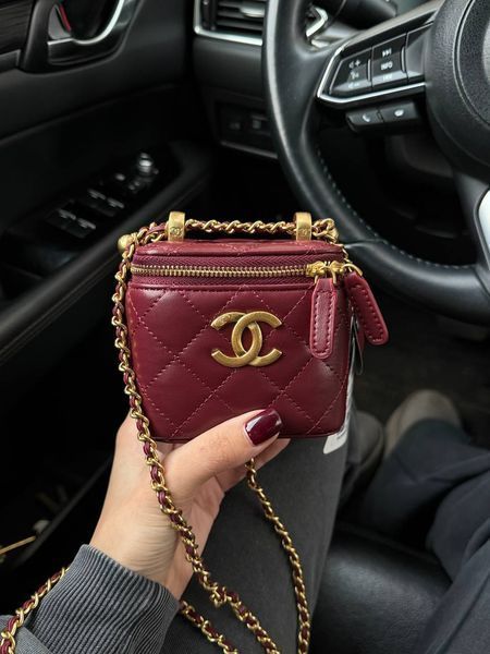 Chanel Classic Burgundy Lambskin Pearl Crush Mini Vanity Case Коробка магніт pr9909 фото