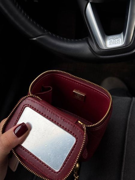 Chanel Classic Burgundy Lambskin Pearl Crush Mini Vanity Case Коробка магніт pr9909 фото