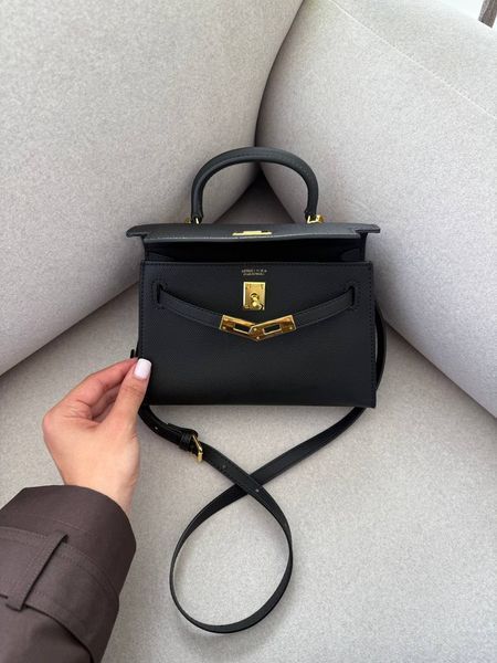 Herm&egrave;s Mini Kelly Black Gold Hardware Магнітна коробка H8212 фото