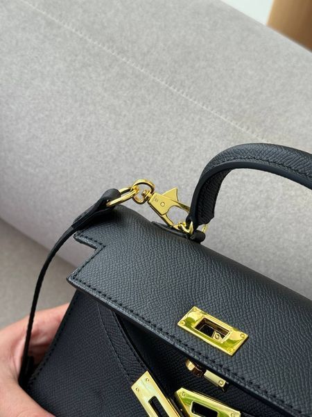 Herm&egrave;s Mini Kelly Black Gold Hardware Магнітна коробка H8212 фото