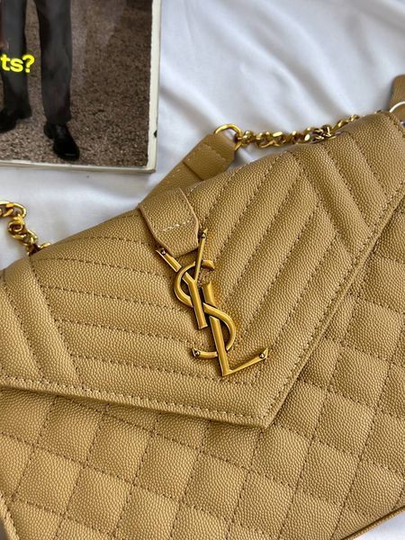 Saint Laurent Leather Envelope Chain Bag Beige pr5110 фото