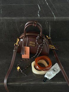 Miu Miu Leather Top-Handle Bag Brown оригинальна коробка] miu2501 фото