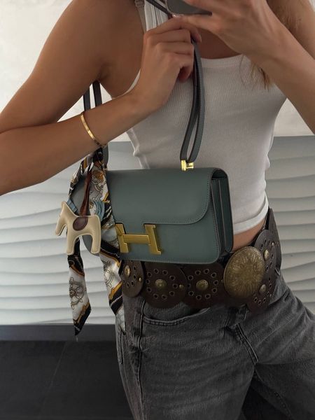Herm&egrave;s Constance H8130 фото