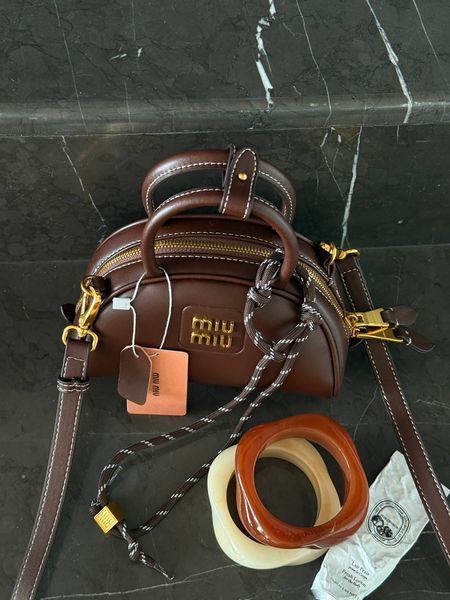 Miu Miu Leather Top-Handle Bag Brown оригинальна коробка] miu2501 фото