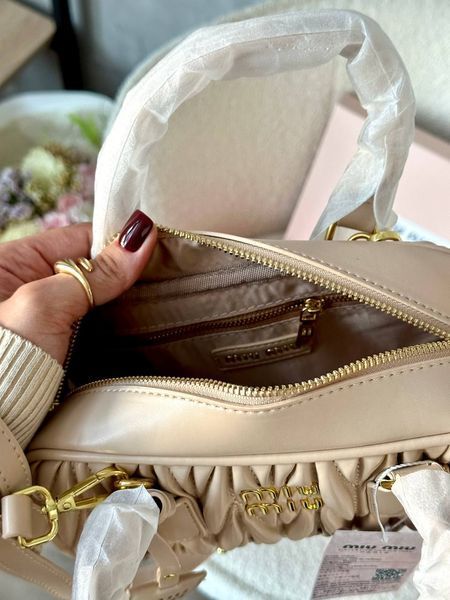 Miu MiuMatelass&eacute; Leather Arcadie Top-Handle Bag. cappuchino [ориг коробка] miu3503 фото
