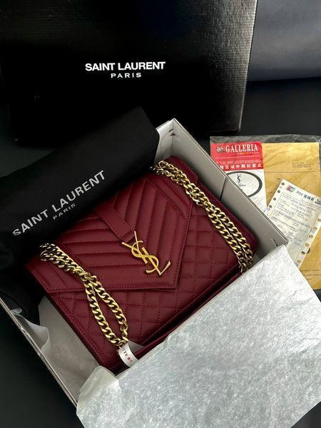Saint Laurent Leather Envelope Chain Bag Red КОРОБКА МАГНІТ pr5117 фото
