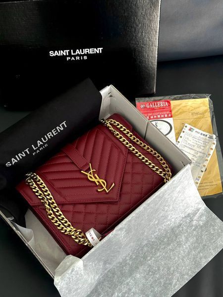 Saint Laurent Leather Envelope Chain Bag Red КОРОБКА МАГНІТ pr5117 фото